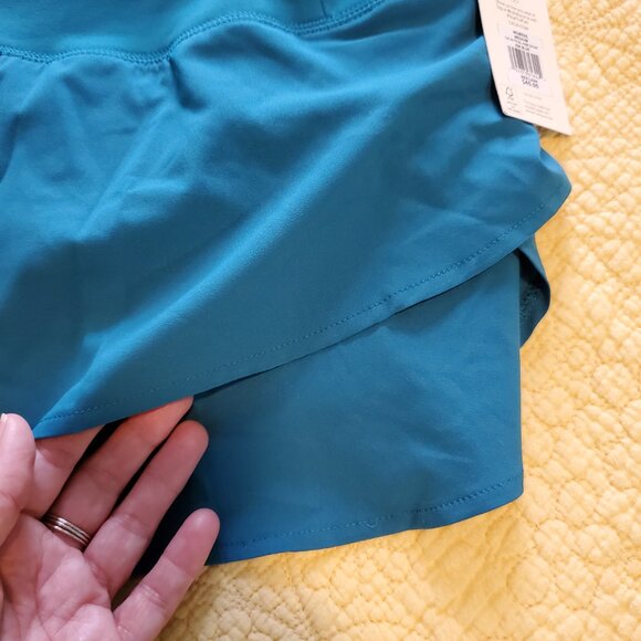 Calia Petal Hem Shorts, Size Medium, NWT - Picture 4 of 8